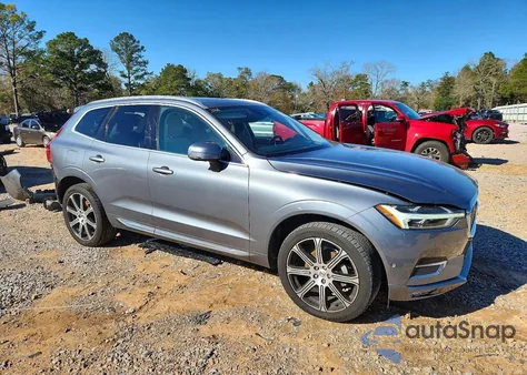 2021 Volvo Xc60 T5 Inscription z USA, uszkodzony, nr VIN YV4102DL2M1685619